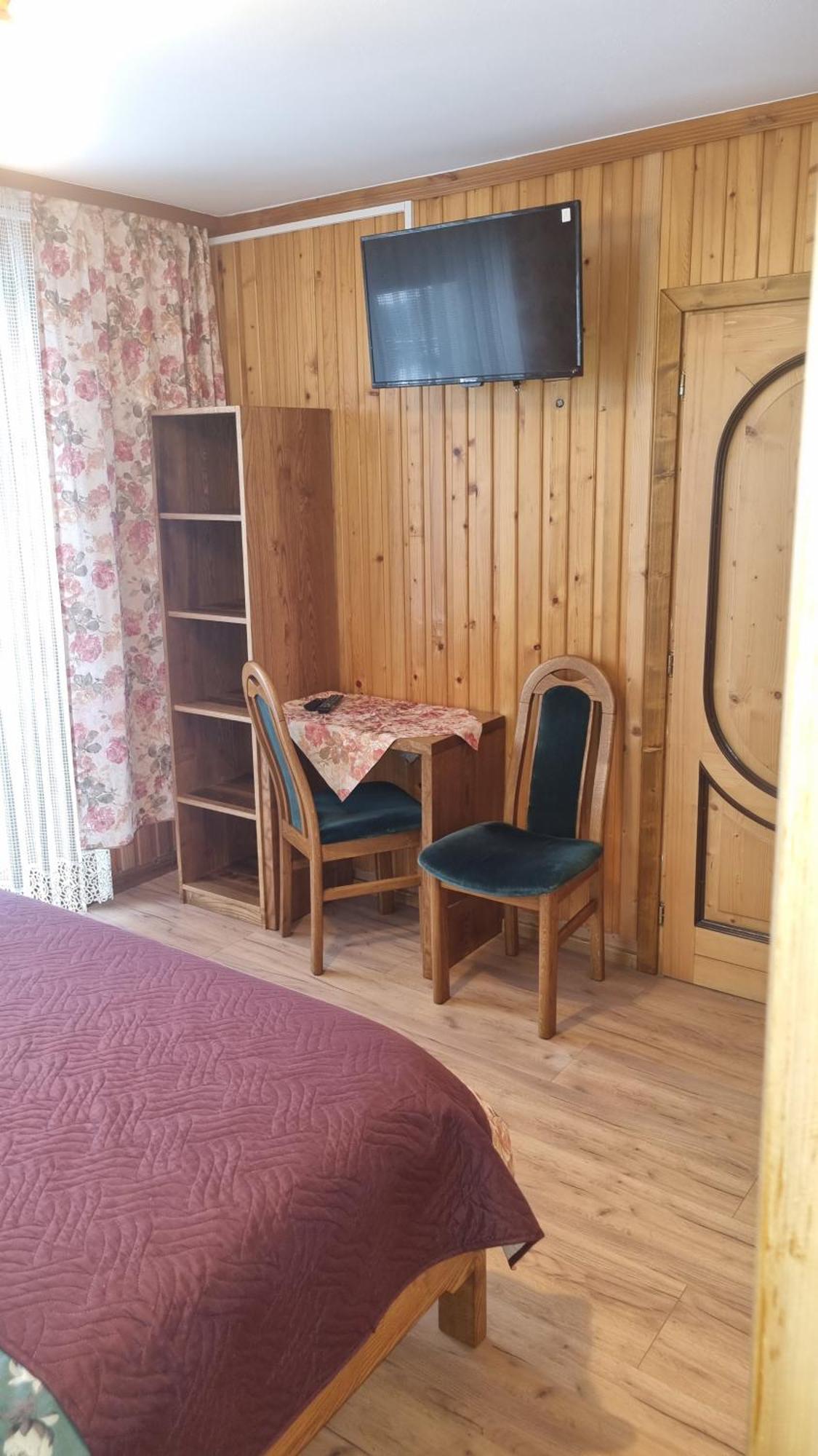 Jędruś Kwatera prywatna *